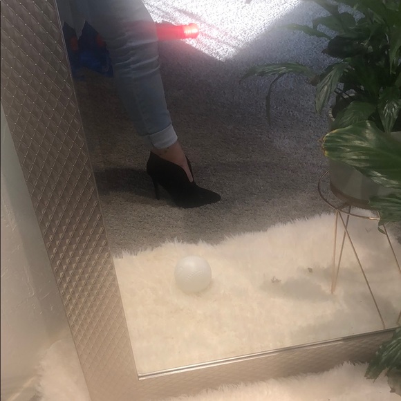 Velvet booties - Picture 3 of 5